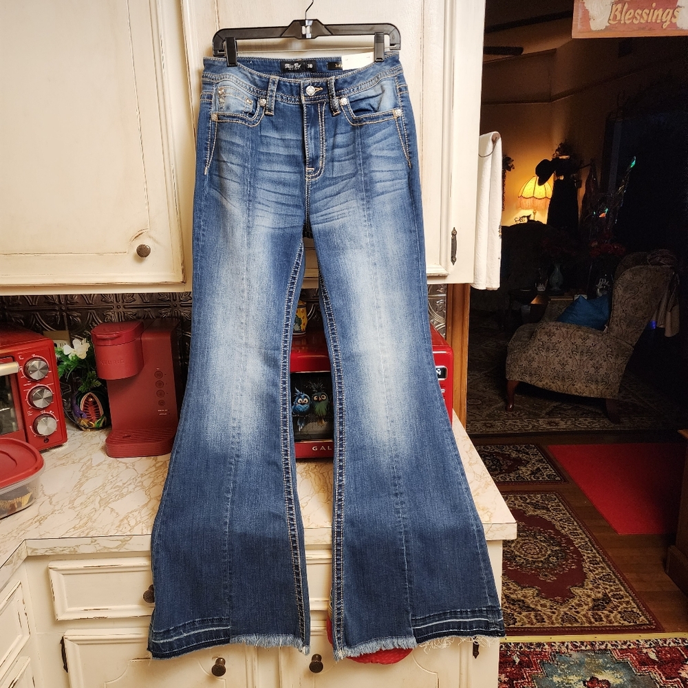 Miss Me Women's Brand New Denim Blue Flared Jeans. Sz. 30